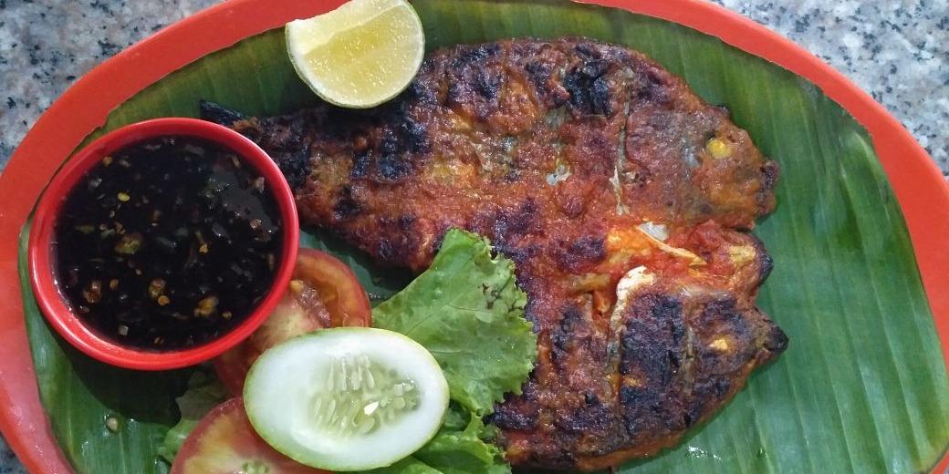Malam yang Menggigit: Rahasia RM Salero Family di Cilacap